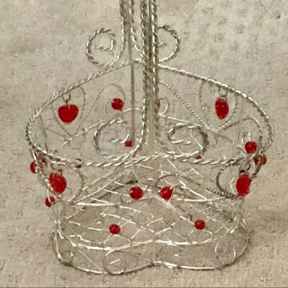 Vintage Heart Twisted Wire Basket with Red Hearts Home Accent Or Gift Basket - Picture 8 of 9